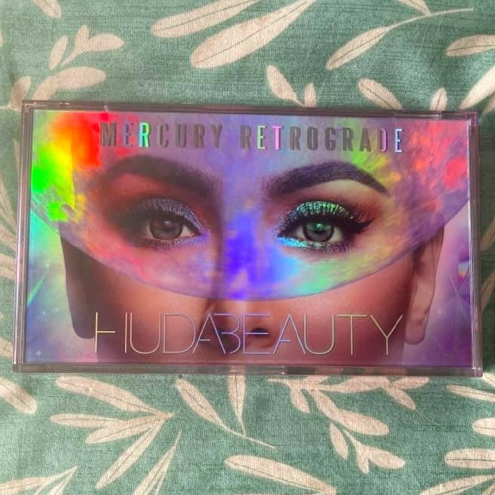 Mercury Retrograde Eyeshadow Palette